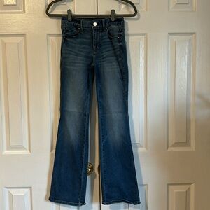 White House Black Market size 00P every day, soft skinny flare
